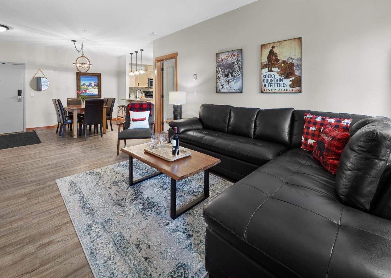 Newly Renovated Grizzly Lodge, Spacious 3Br 2Ba With Open Pool, Hot Tub Canmore Dış mekan fotoğraf