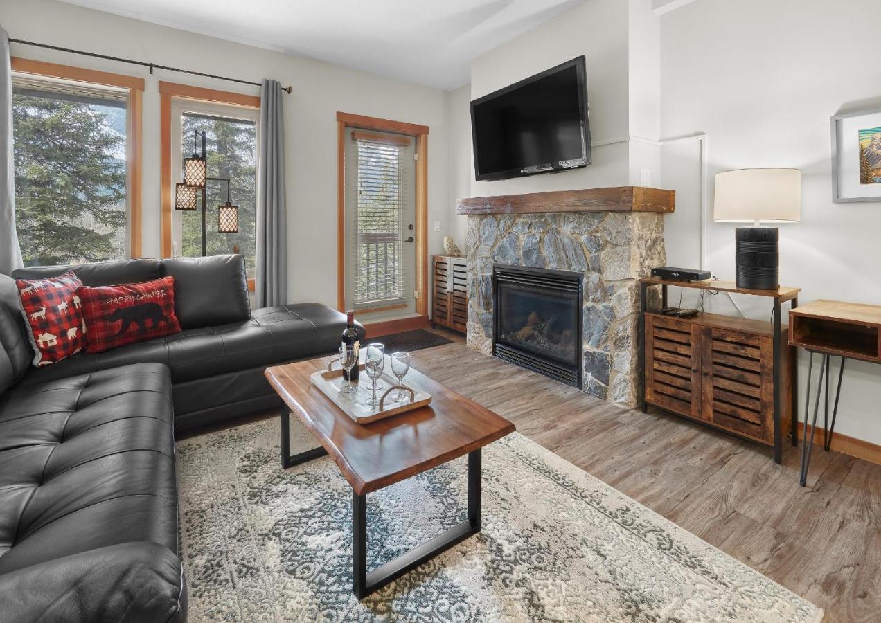 Newly Renovated Grizzly Lodge, Spacious 3Br 2Ba With Open Pool, Hot Tub Canmore Dış mekan fotoğraf