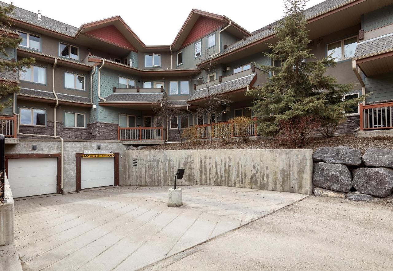 Newly Renovated Grizzly Lodge, Spacious 3Br 2Ba With Open Pool, Hot Tub Canmore Dış mekan fotoğraf