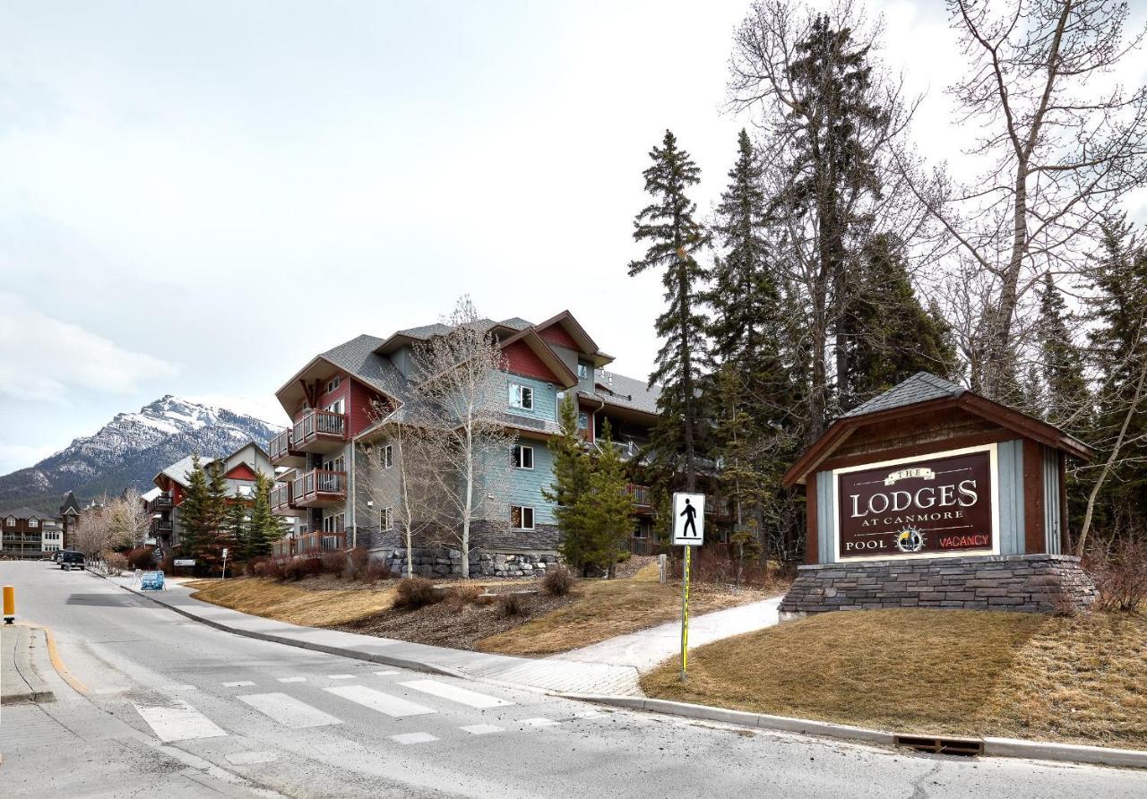 Newly Renovated Grizzly Lodge, Spacious 3Br 2Ba With Open Pool, Hot Tub Canmore Dış mekan fotoğraf