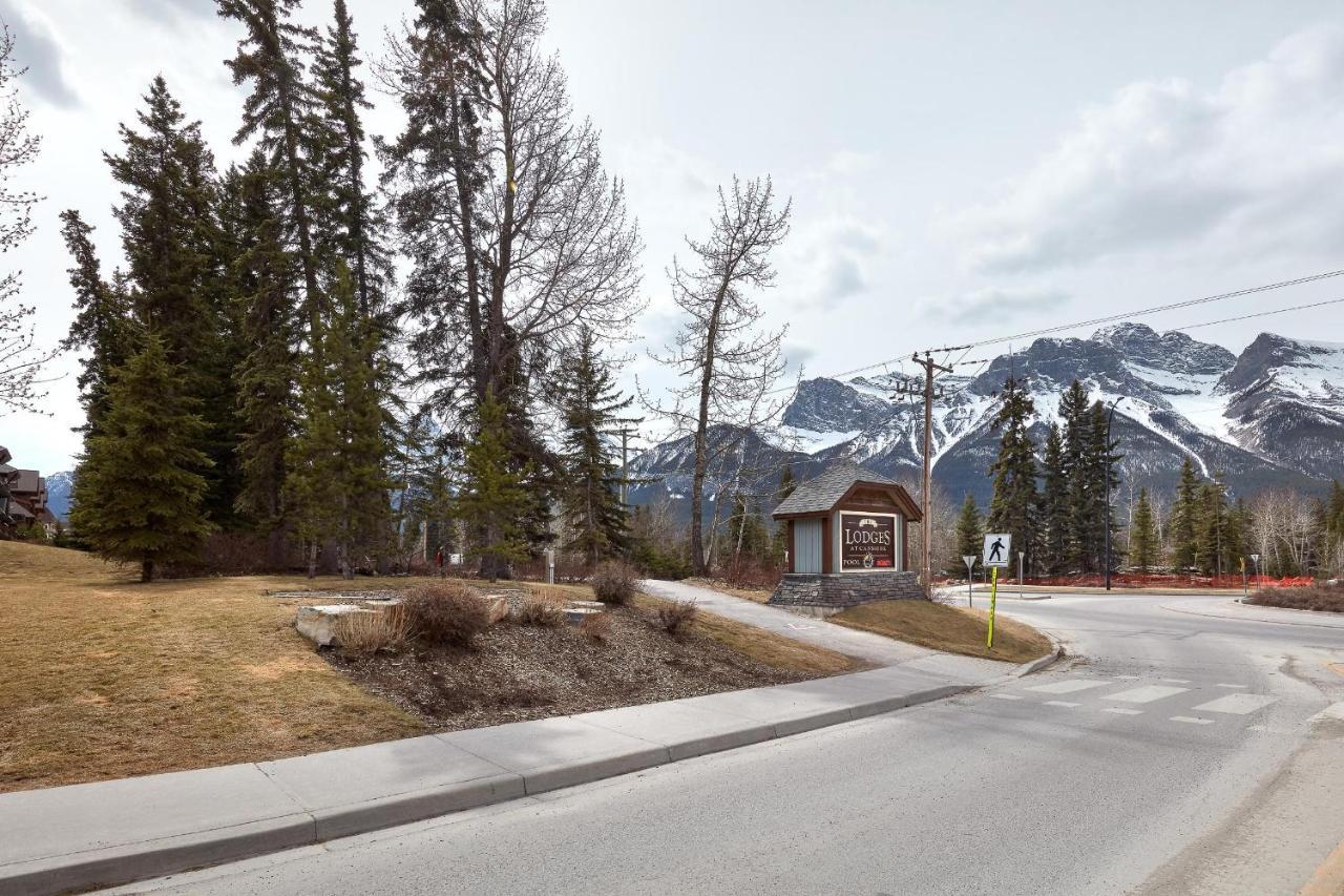 Newly Renovated Grizzly Lodge, Spacious 3Br 2Ba With Open Pool, Hot Tub Canmore Dış mekan fotoğraf